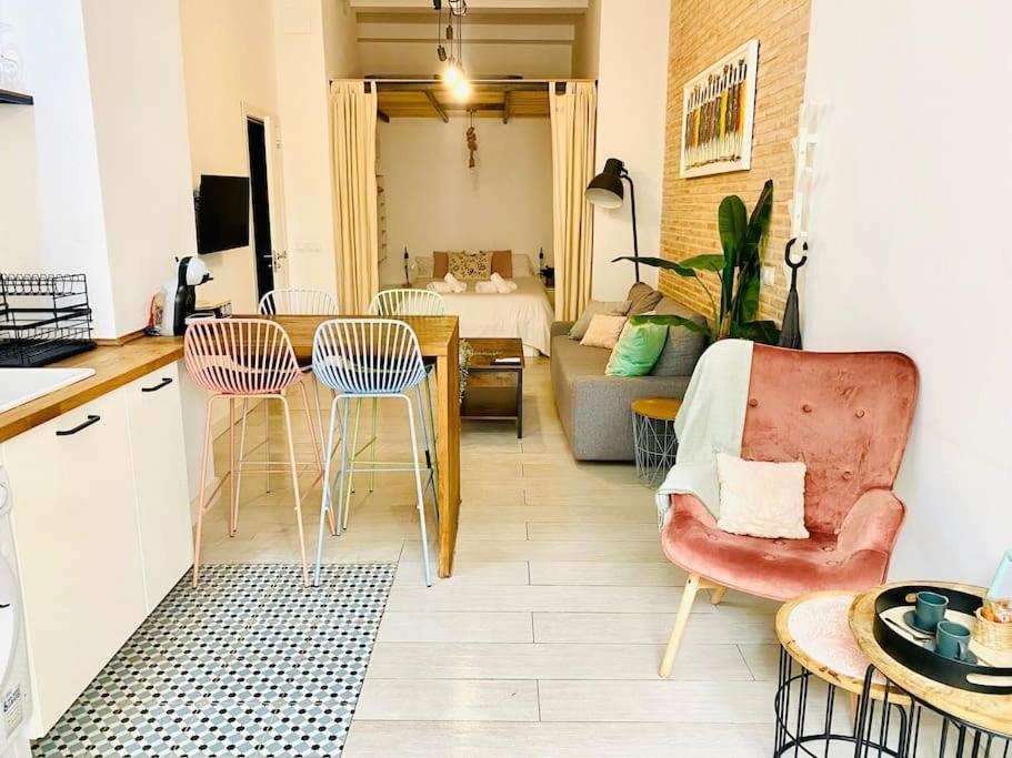 Ferienwohnung Beautiful Loft In The Heart Of Ruzafa, Soho Valencia Exterior foto